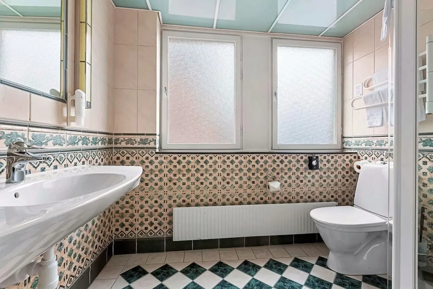 Best Western Kom Hotel Badezimmer