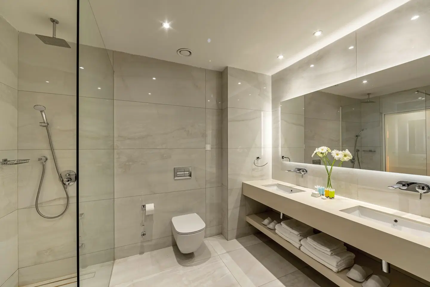 Chrysomare Beach Hotel and Resort Badezimmer