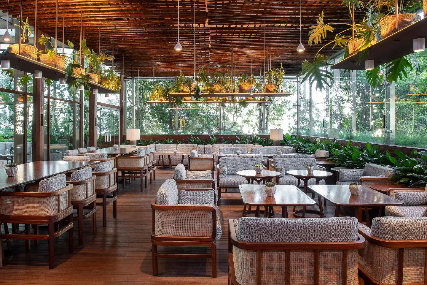 SANA Malhoa Hotel Restaurant