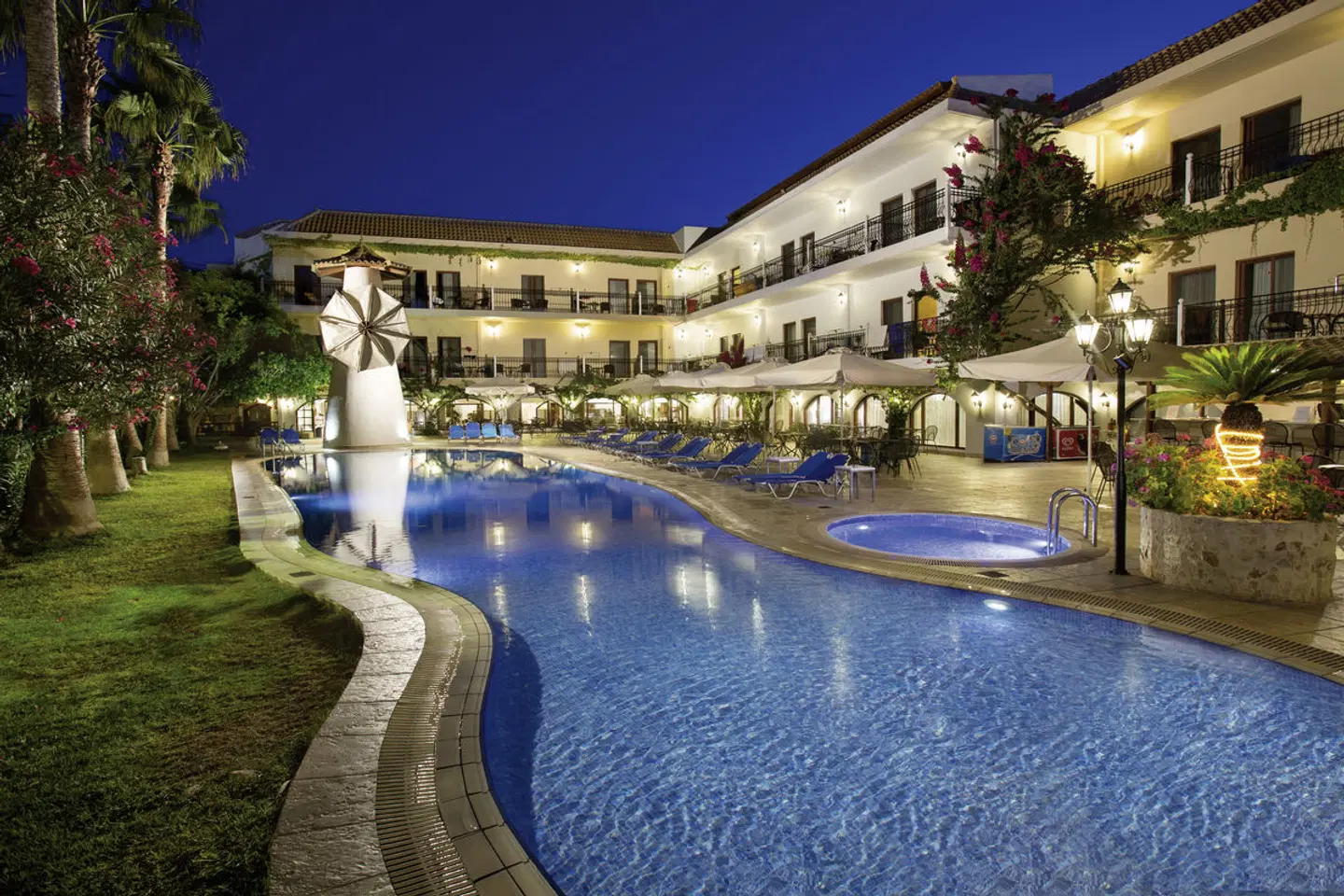 Almyrida Beach EXTERIOR