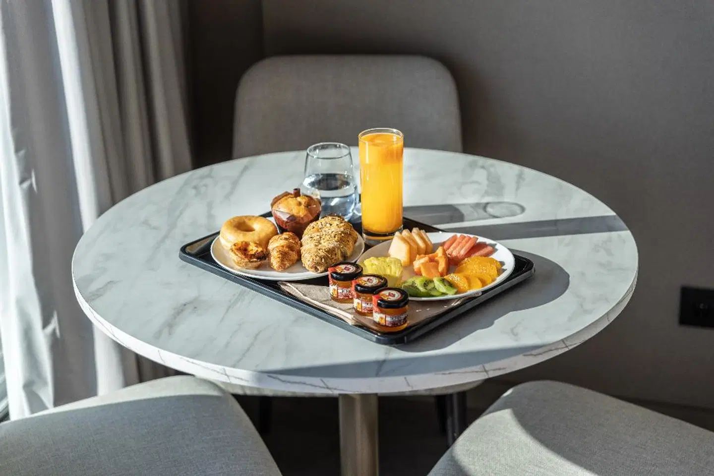 Omid Saldanha Hotel Restaurant