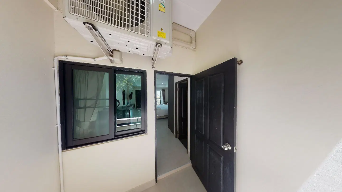 The Shade Residence ROOM_EXAMPLE