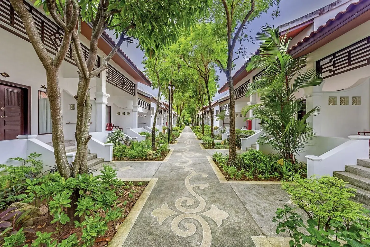 Duangjitt Resort & Spa EXTERIOR