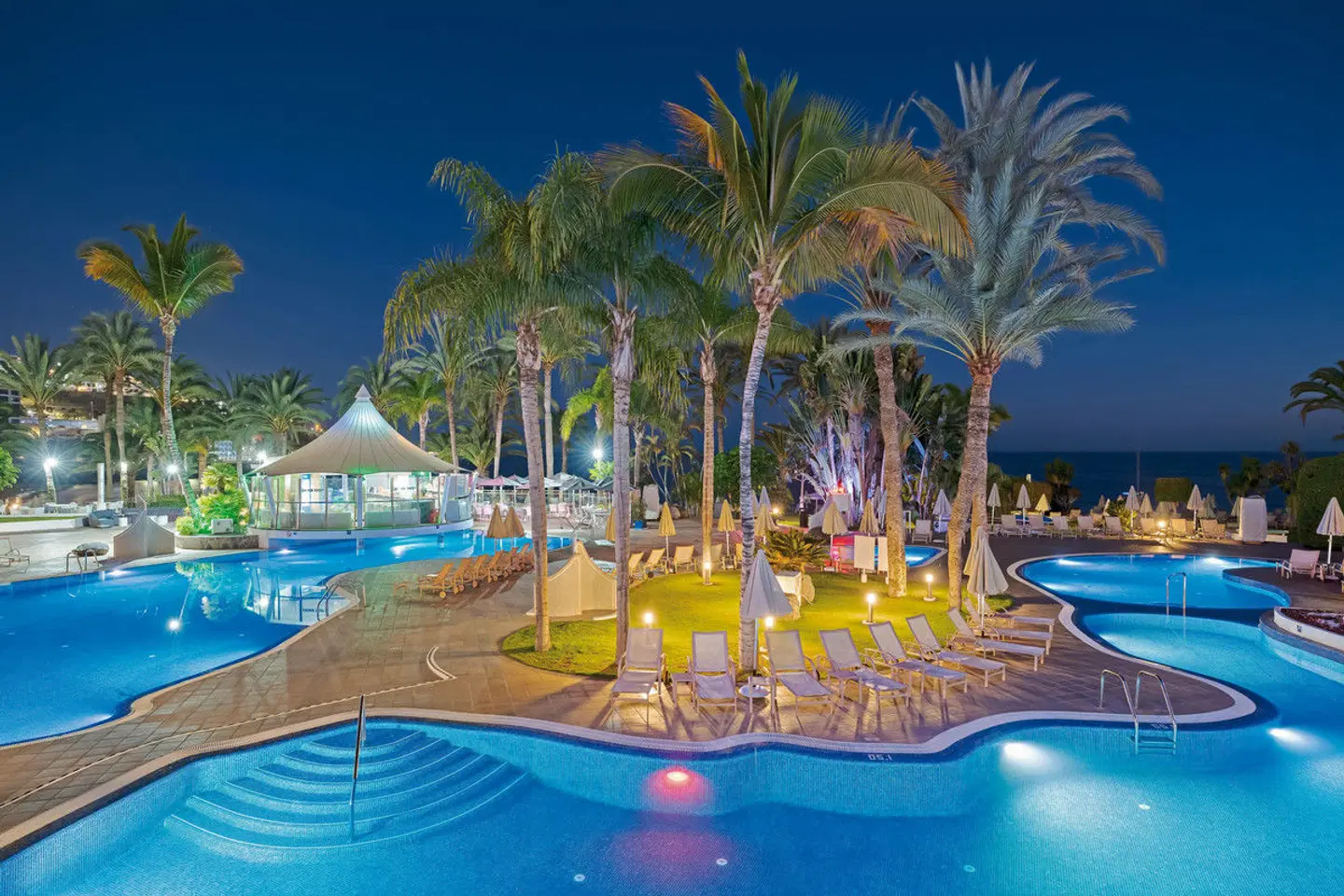 Radisson Blu Resort Gran Canaria OUTDOOR_POOL