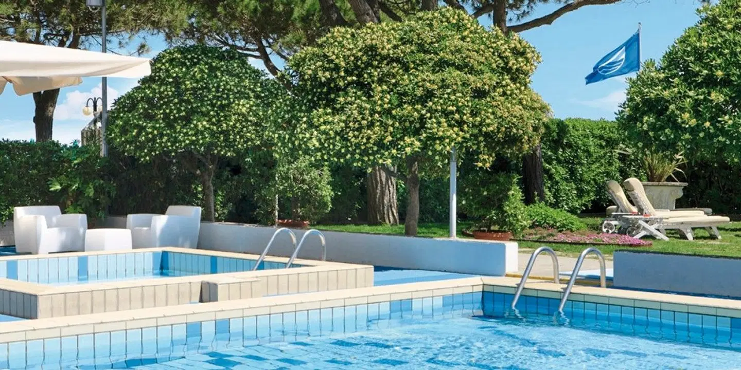 Croce di Malta OUTDOOR_POOL