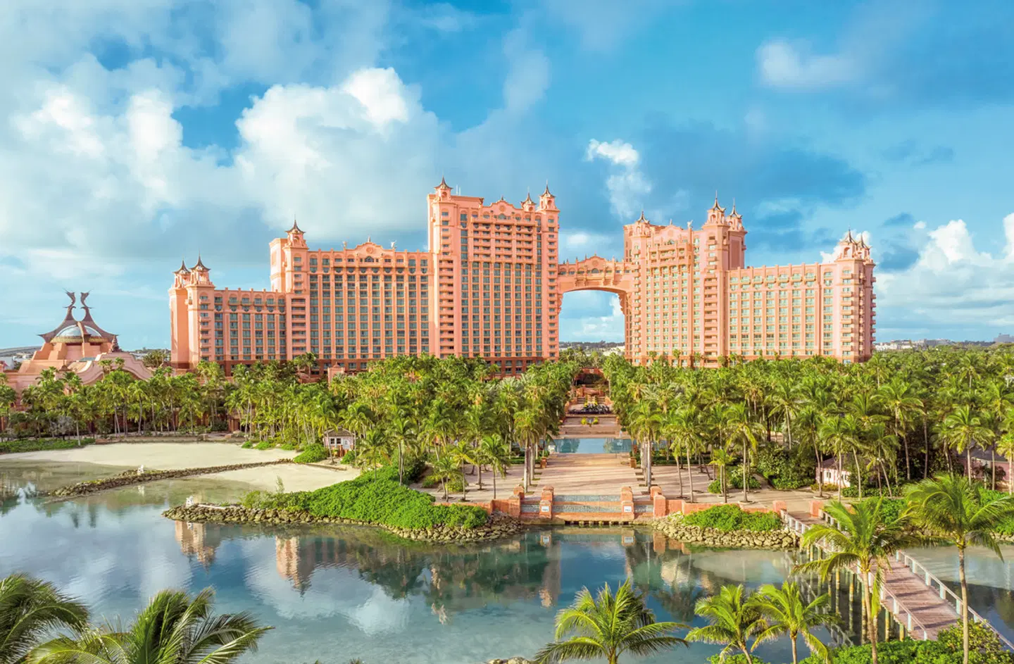 The Royal at Atlantis EXTERIOR