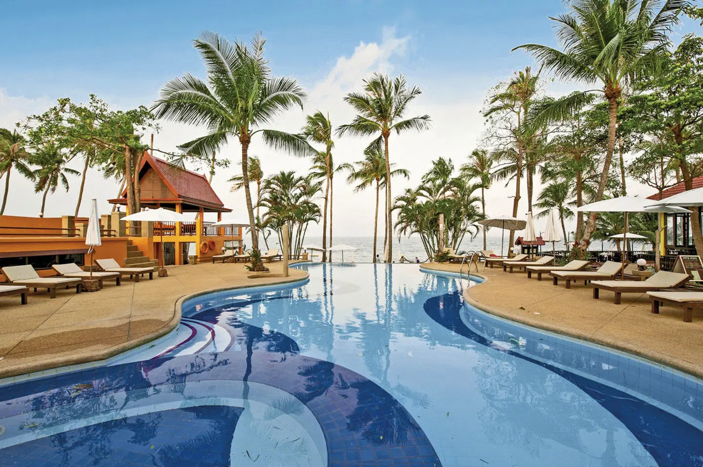 Pinnacle Samui Resort OUTDOOR_POOL