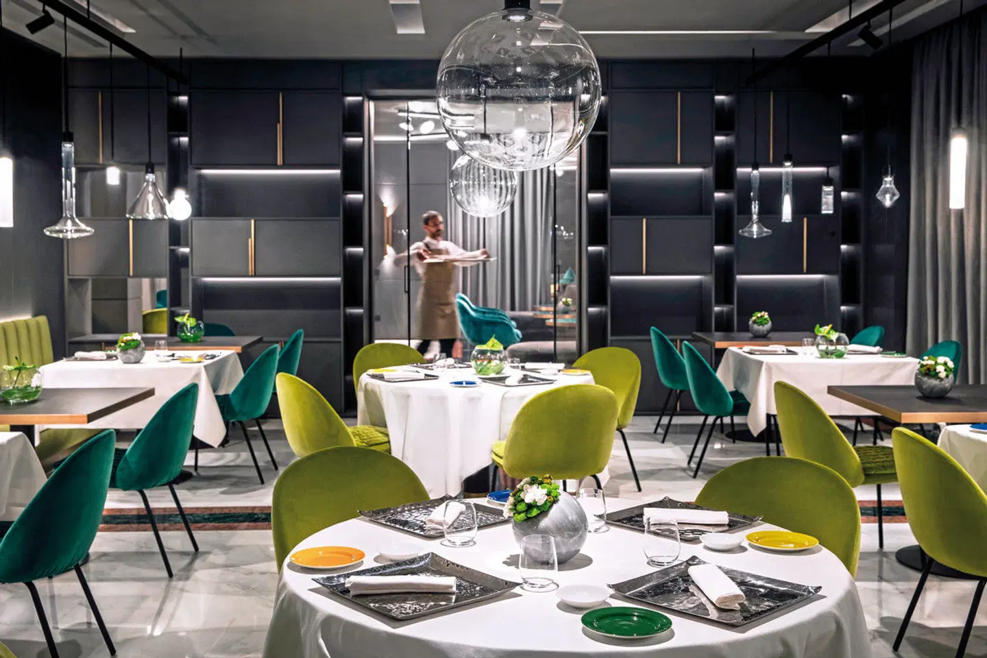 Plaza e De Russie Restaurant