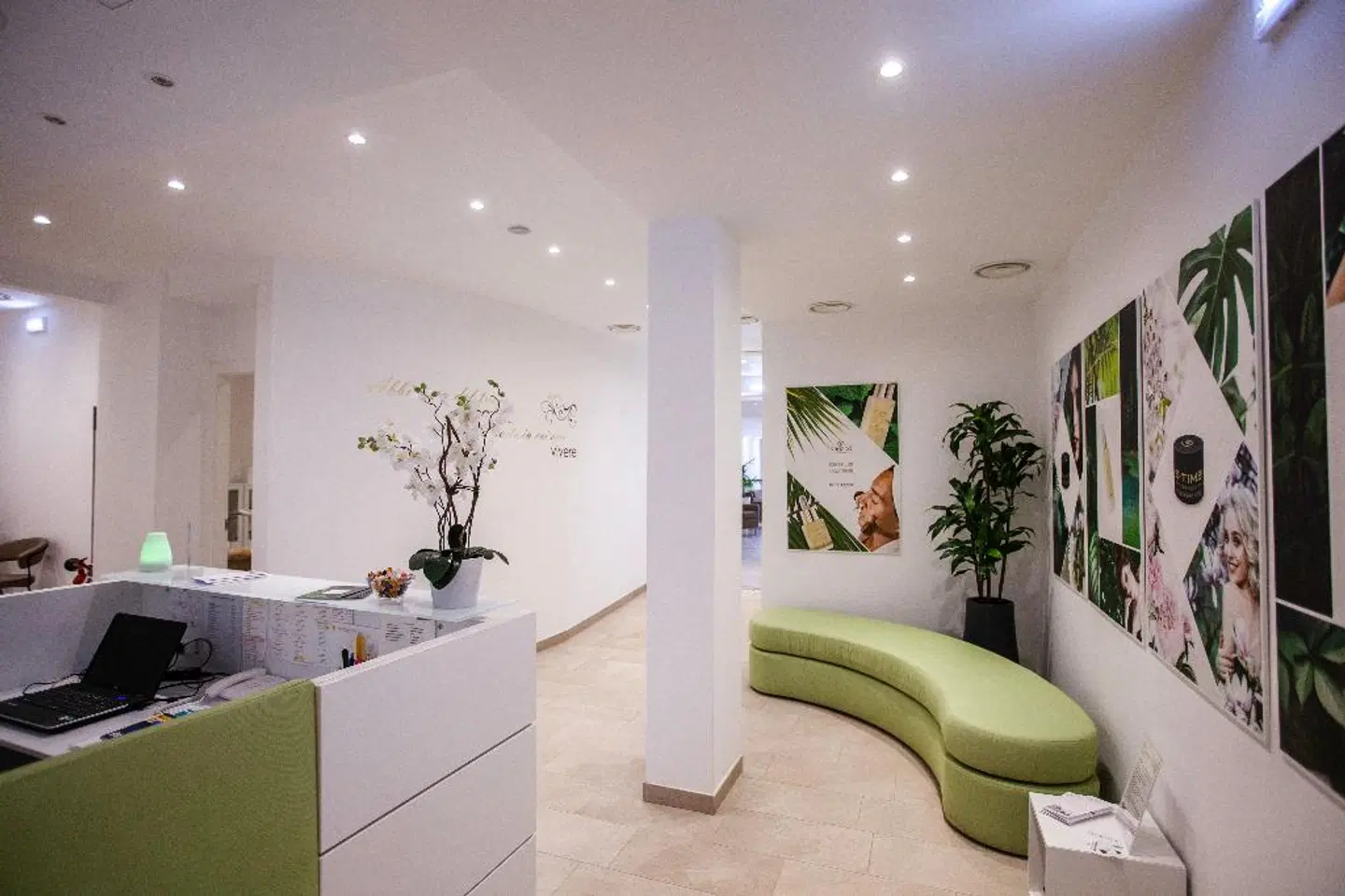 Diana Grand Hotel LOUNGE_LOBBY