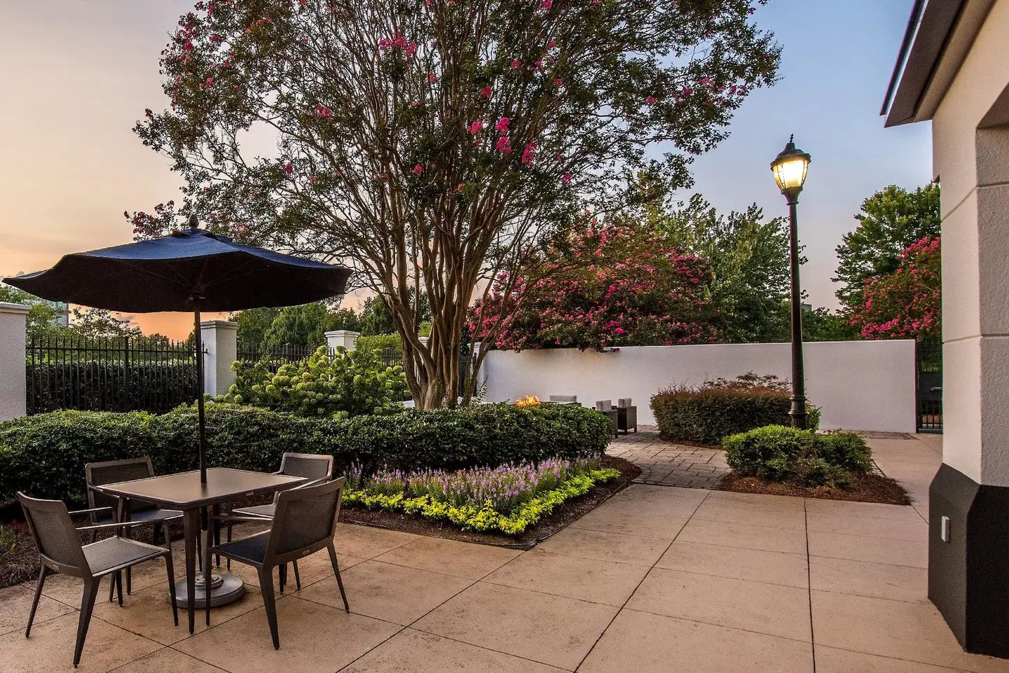 Courtyard by Marriott Charlotte Ballantyne Terrasse