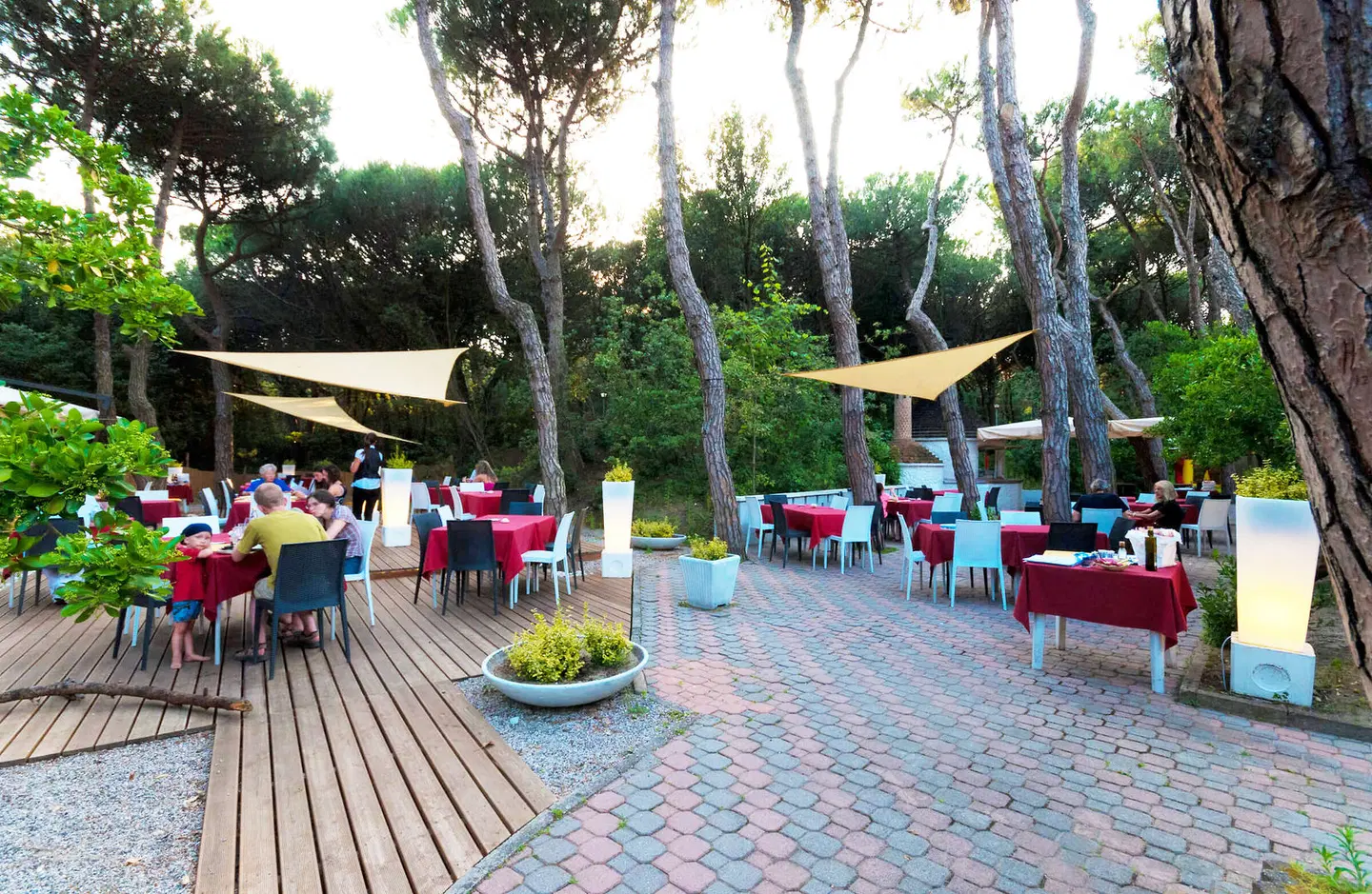 Rosapineta Camping Village Terrasse