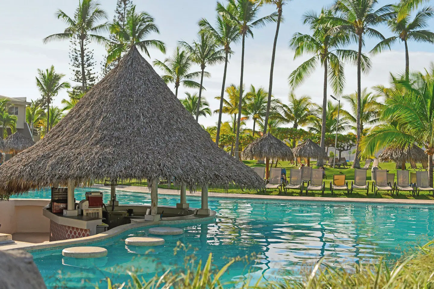 Fiesta Resort All Inclusive OUTDOOR_POOL