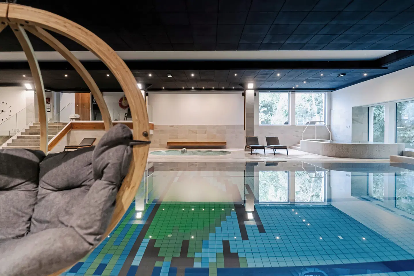 Shuum Boutique Wellness Hotel Hallenbad