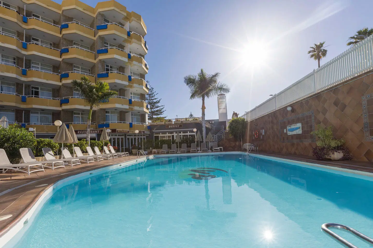 LIVVO Veril Playa OUTDOOR_POOL