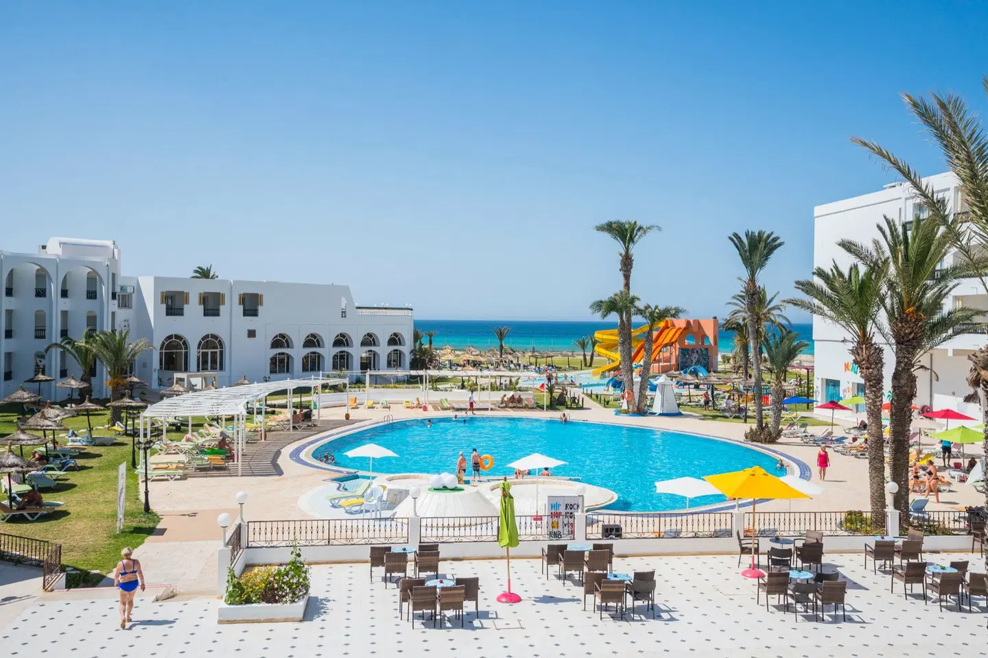 Bella Vista Family Resort (ex Le Soleil Bella Vista Hotel) OUTDOOR_POOL