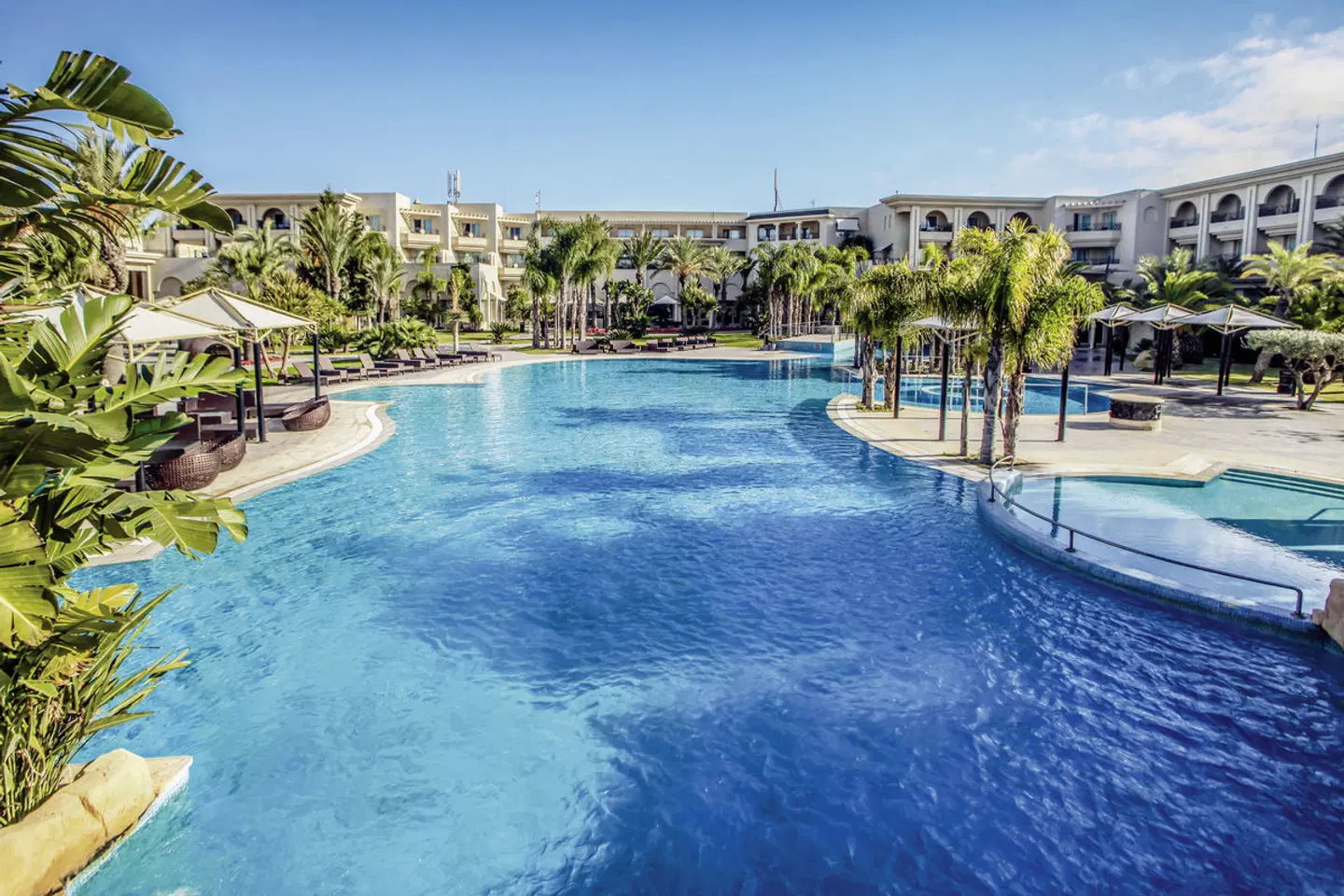 The Russelior Hotel & Spa OUTDOOR_POOL