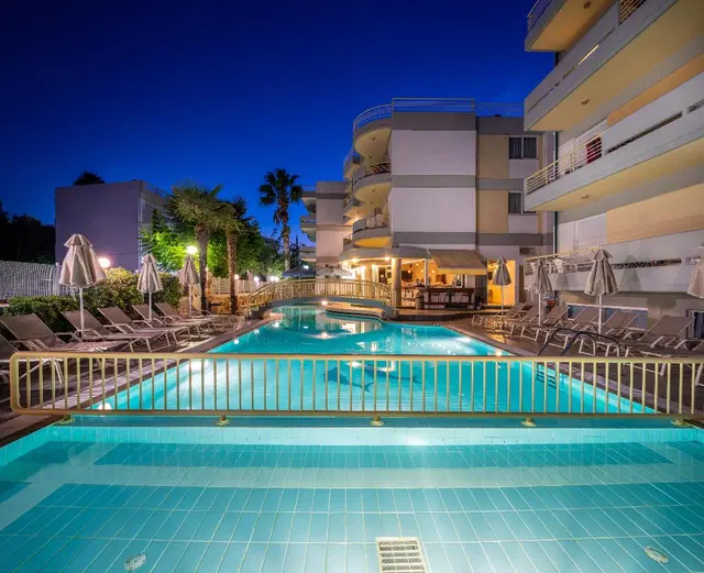 Angela Hotel OUTDOOR_POOL