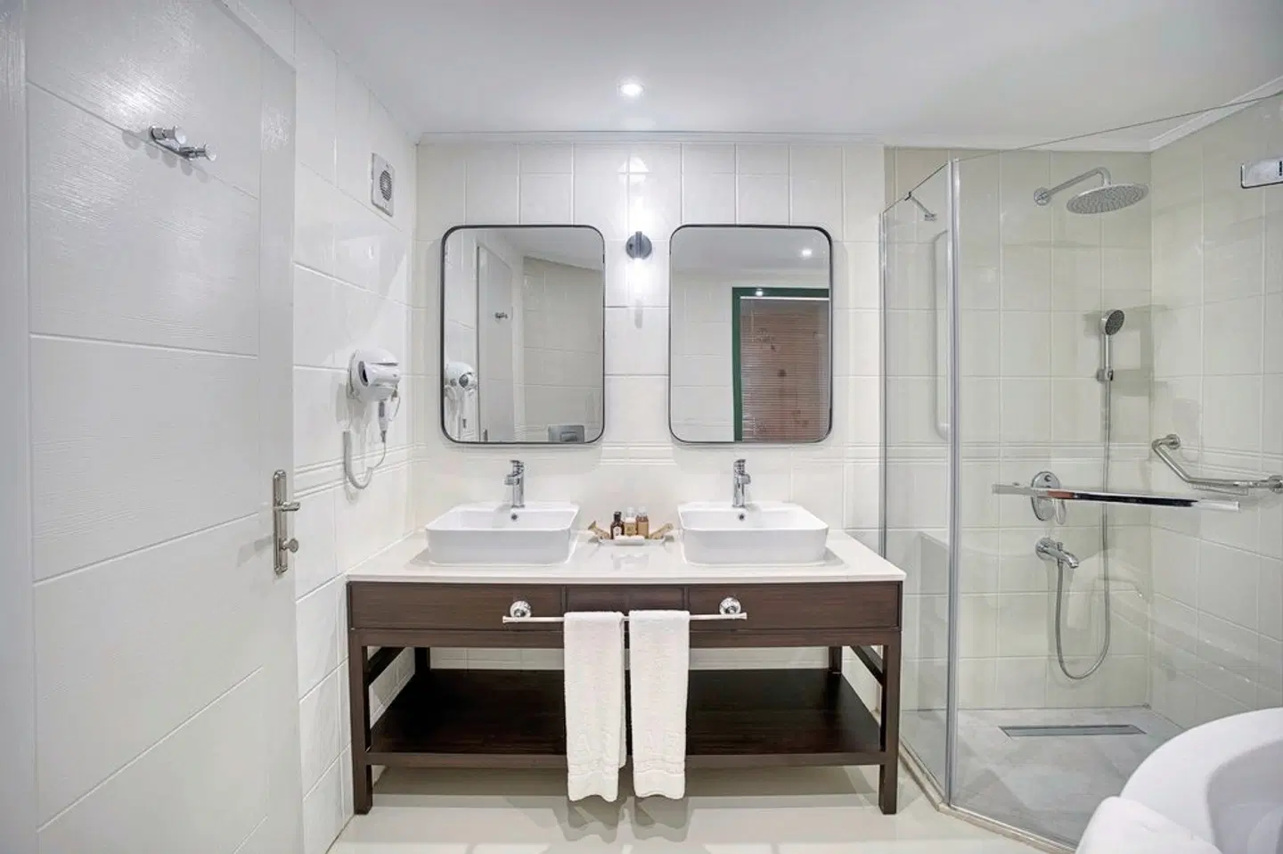 Marti Myra Resort Badezimmer