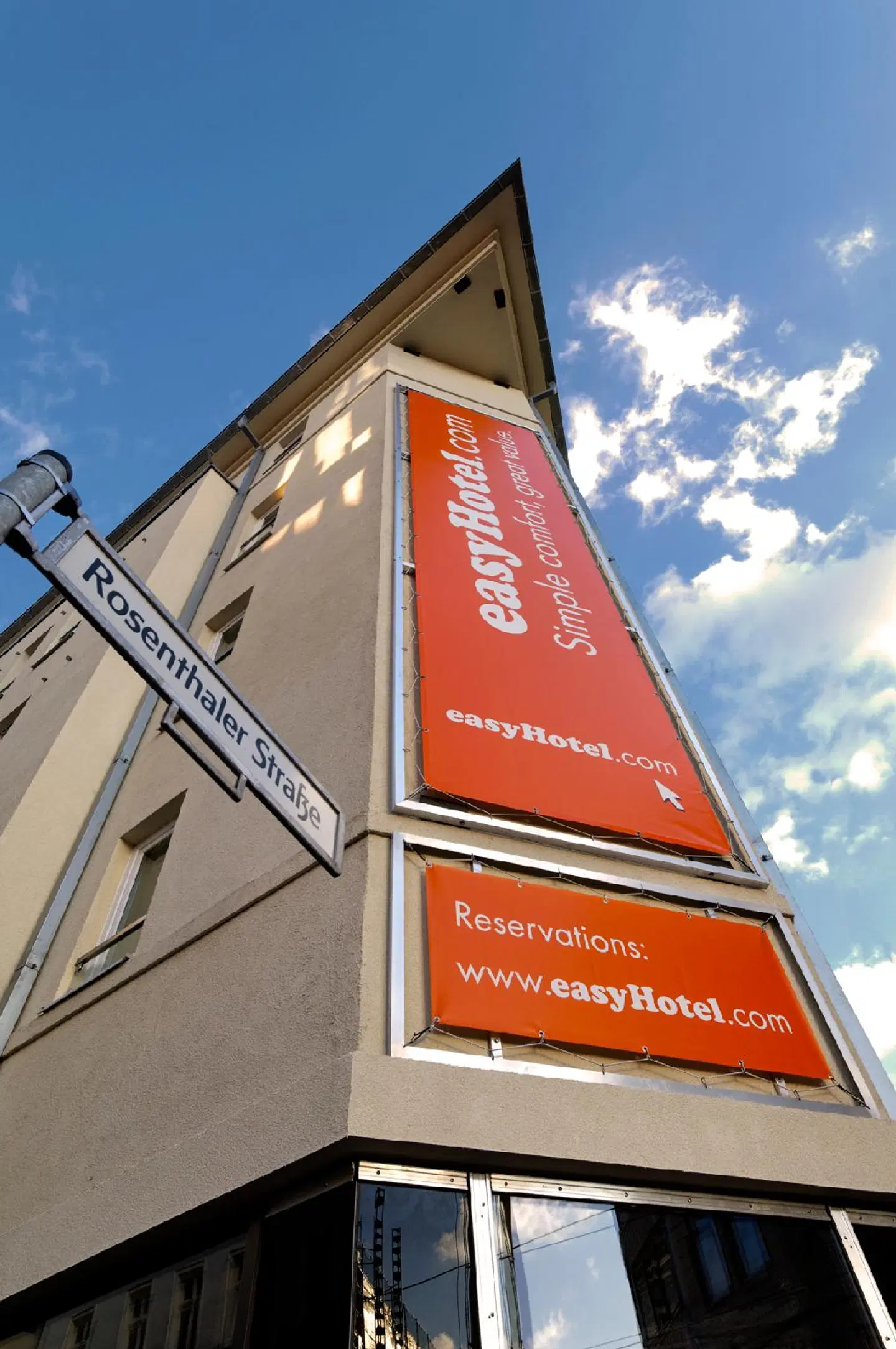 easyHotel Berlin - Hackescher Markt EXTERIOR