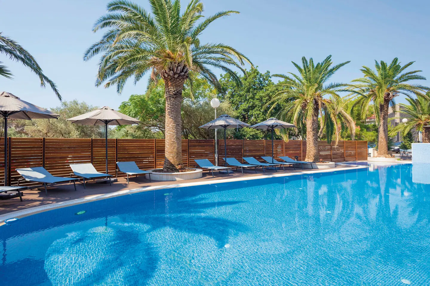 AMI Budva Petrovac OUTDOOR_POOL