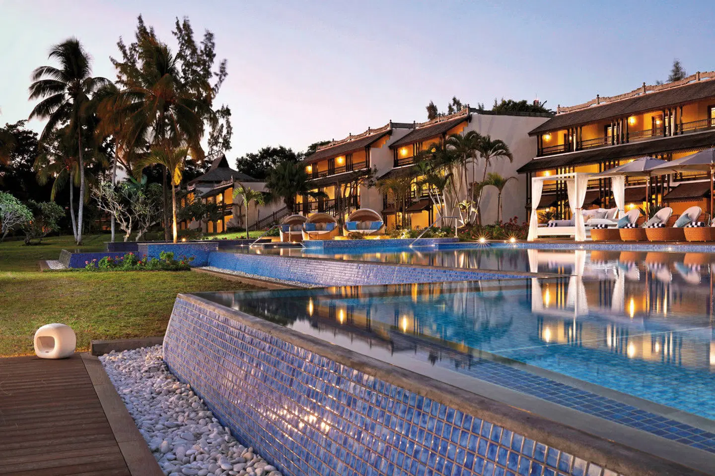 Sofitel Mauritius L'Imperial Resort & Spa OUTDOOR_POOL