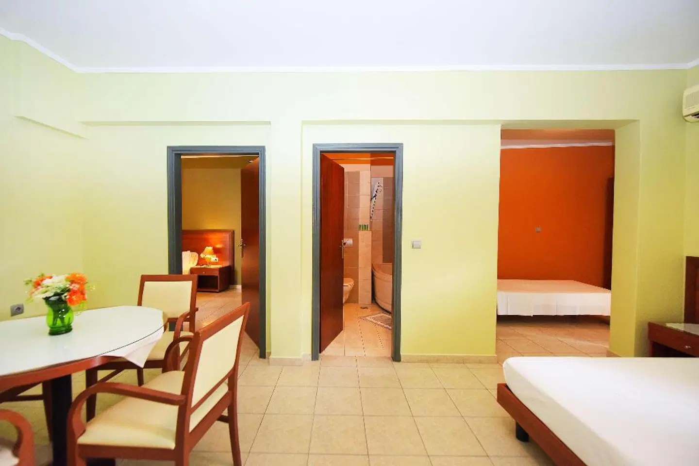 Esmeralda Hotel ROOM_EXAMPLE