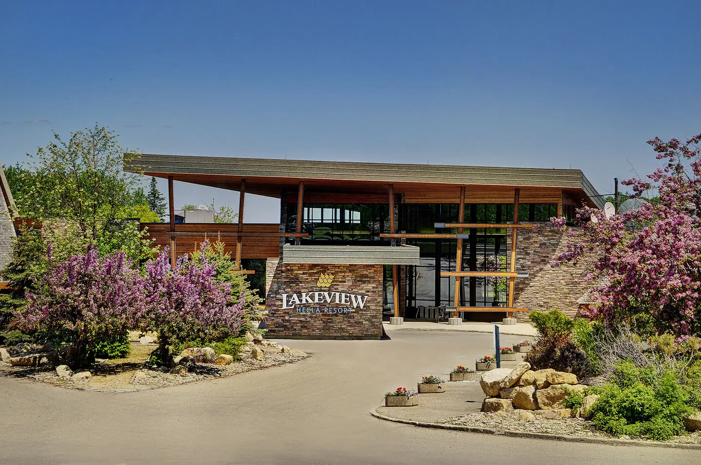 Lakeview Hecla Resort EXTERIOR