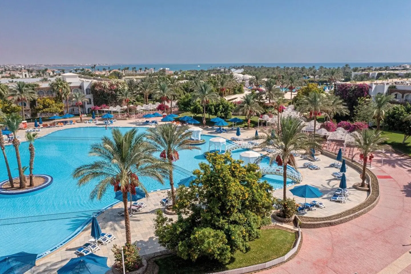 Desert Rose OUTDOOR_POOL