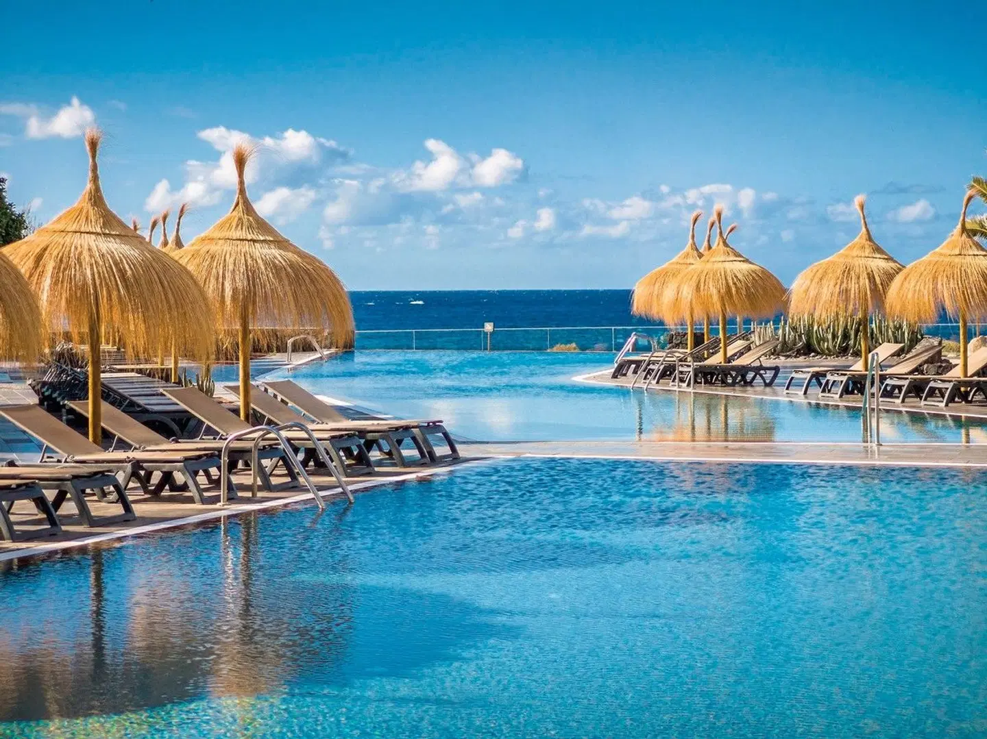 Barceló Tenerife Royal Level OUTDOOR_POOL