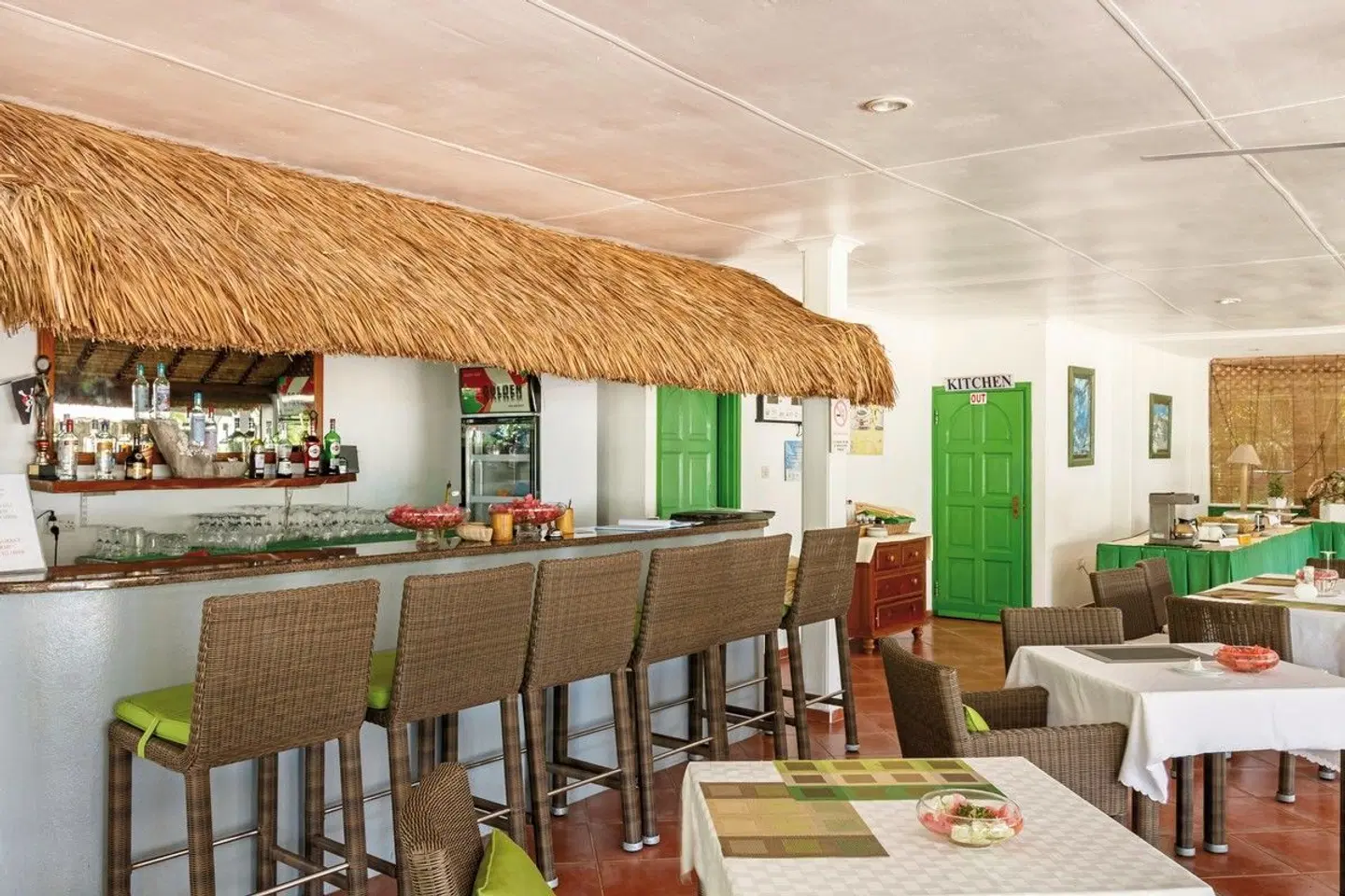 L'Habitation Cerf Island Bar