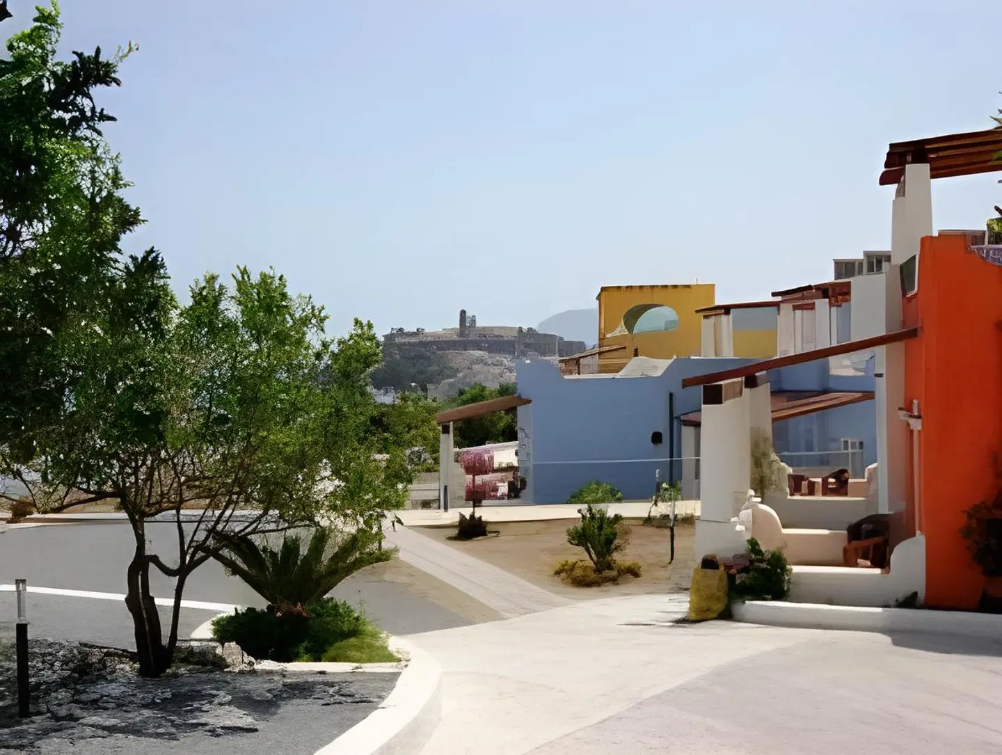 Bougainville EXTERIOR