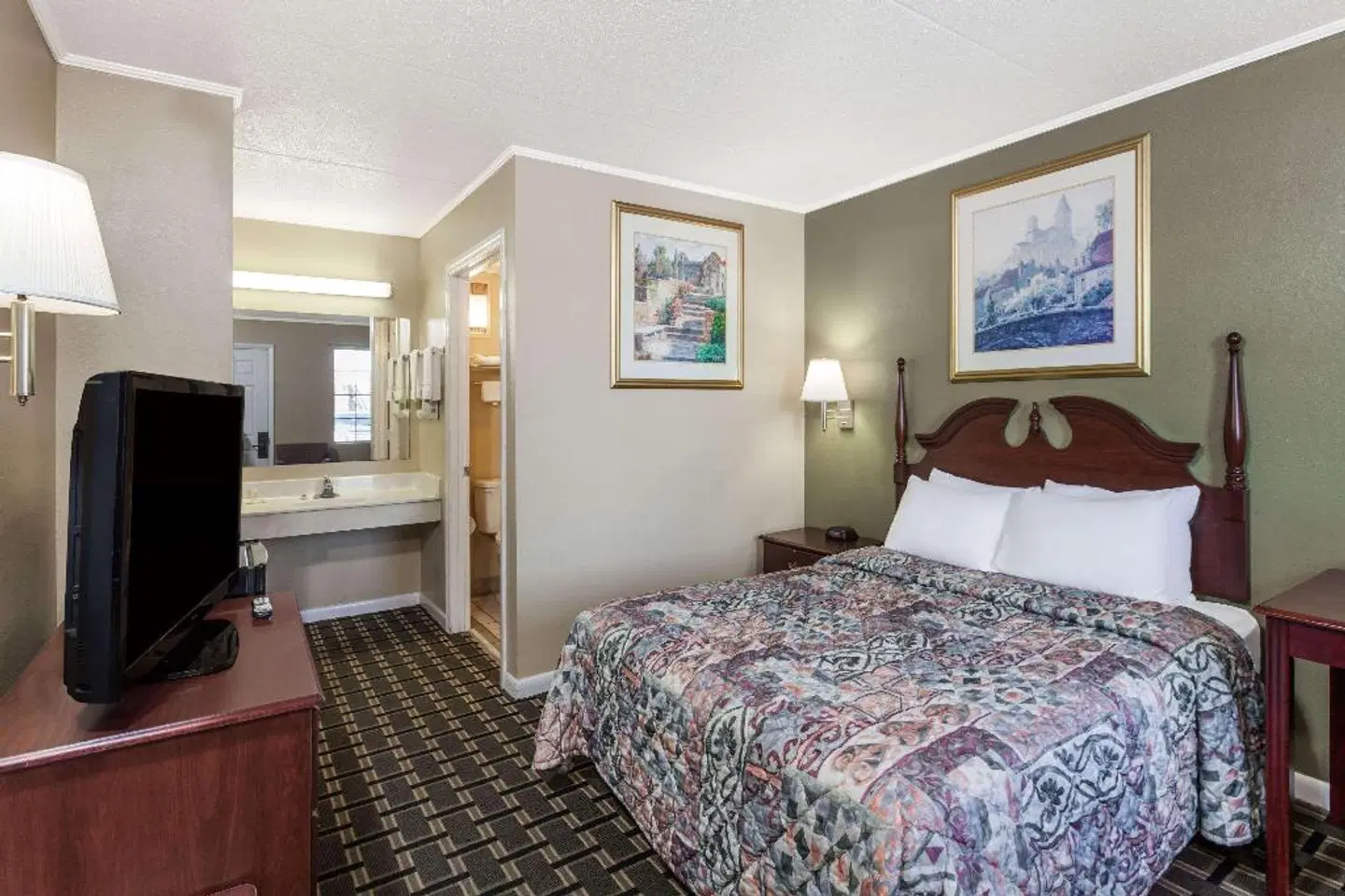 Days Inn by Wyndham Lenoir City ROOM_EXAMPLE