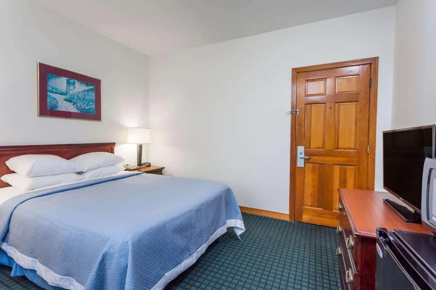 Days Inn by Wyndham Kill Devil Hills Oceanfront - Wilbur ROOM_EXAMPLE