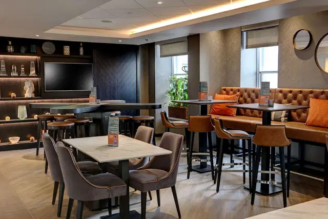 Ten Hill Place Restaurant