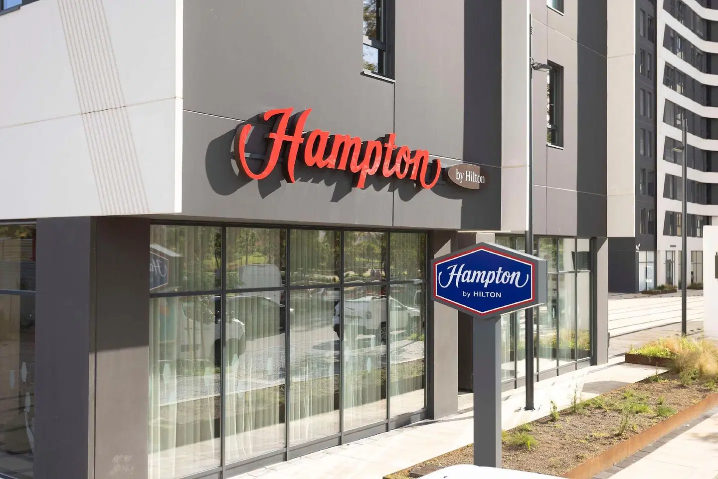 Hampton By Hilton Malaga Martiricos EXTERIOR