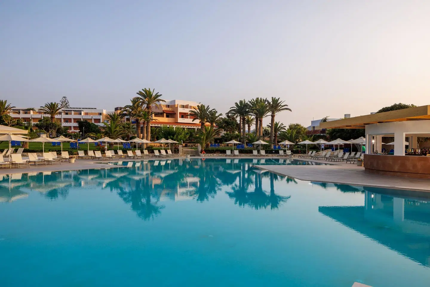Anissa Beach OUTDOOR_POOL