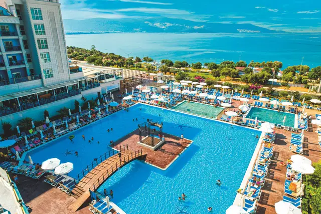 Maxeria Blue Didyma OUTDOOR_POOL