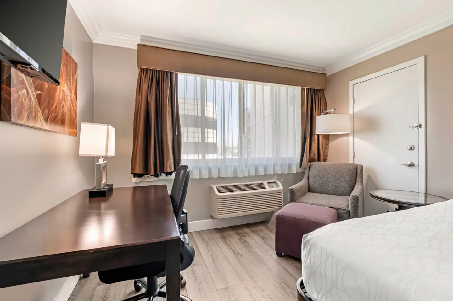 Best Western Plus LA Mid-Town Hotel ROOM_EXAMPLE