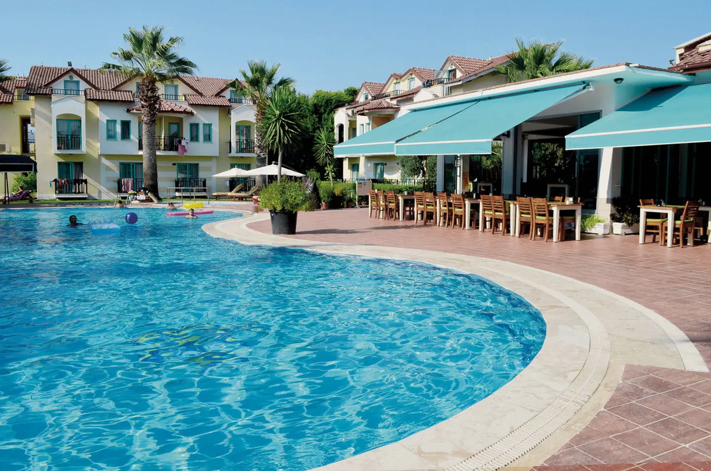 Rebin Beach OUTDOOR_POOL