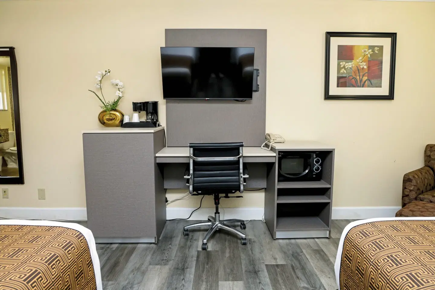 Silver Surf Motel ROOM_EXAMPLE