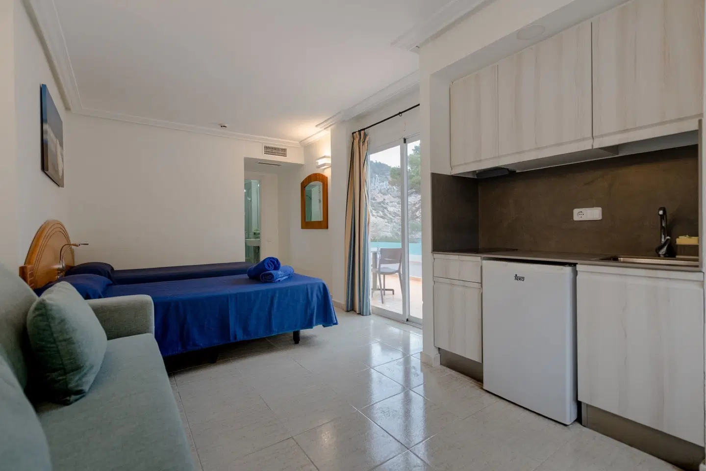 Hotel El Pinar ROOM_EXAMPLE