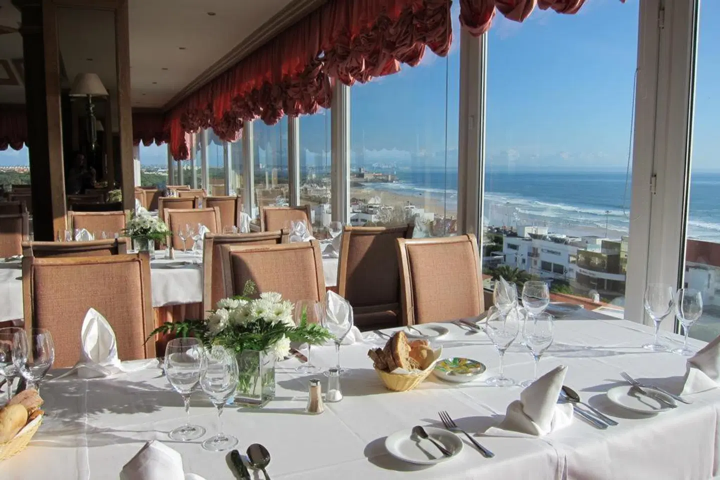 Carcavelos Beach Hotel Restaurant