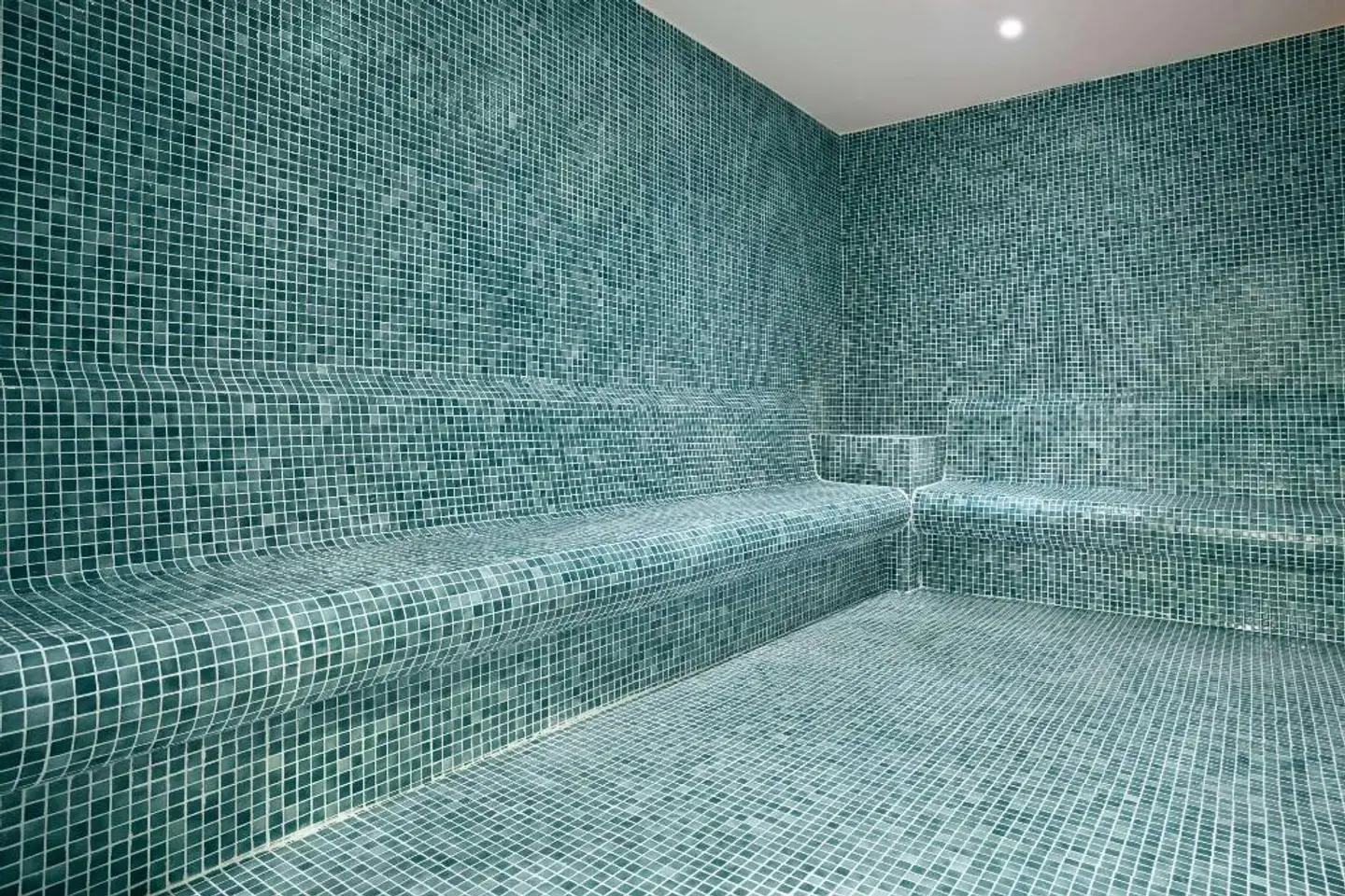 Ramada Hotel & Suites by Wyndham Kusadasi ANIMAL