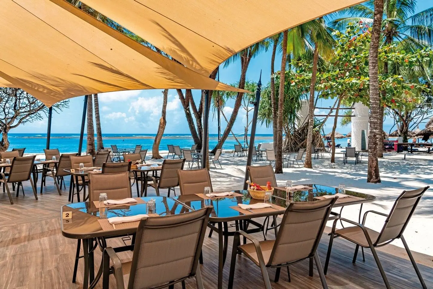 Southern Palms Beach Resort Terrasse