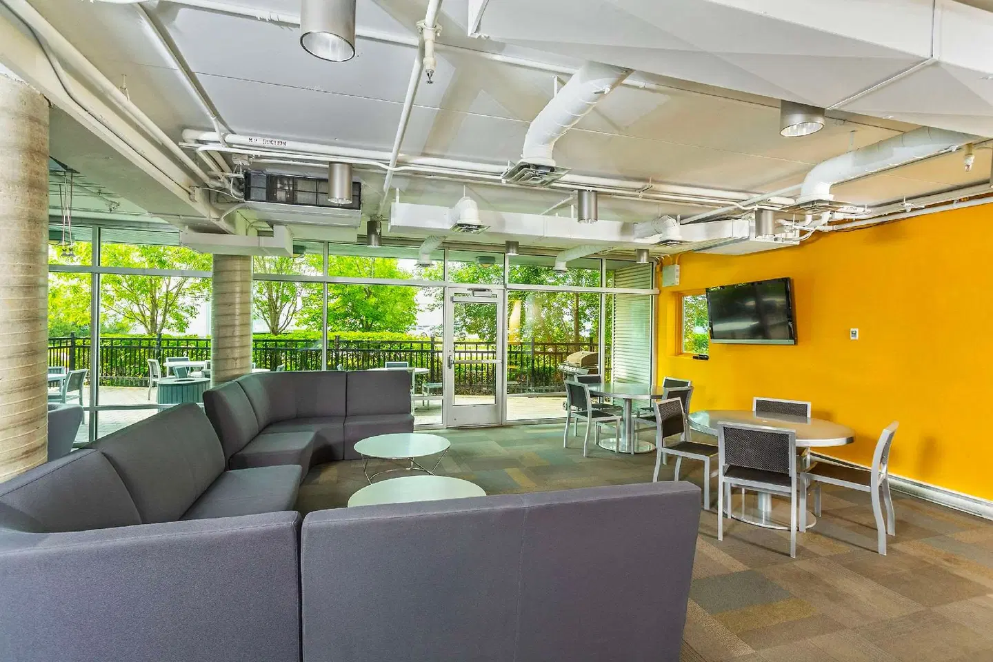 Barker Suites LOUNGE_LOBBY