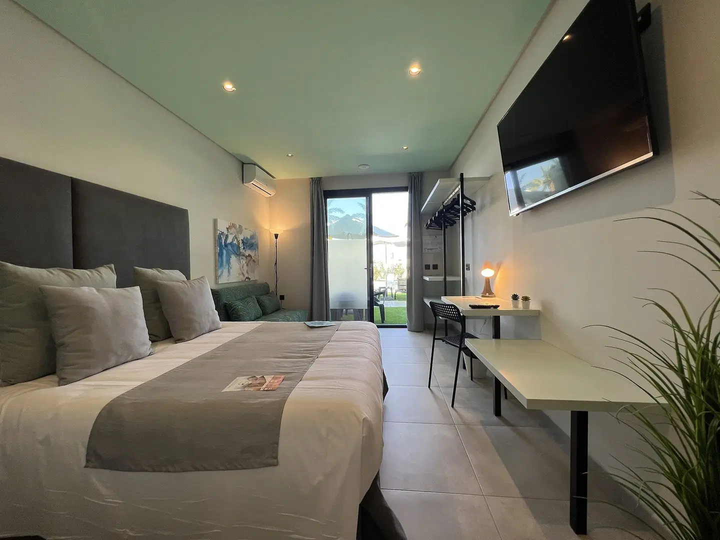 ON The Residence at the sea ROOM_EXAMPLE