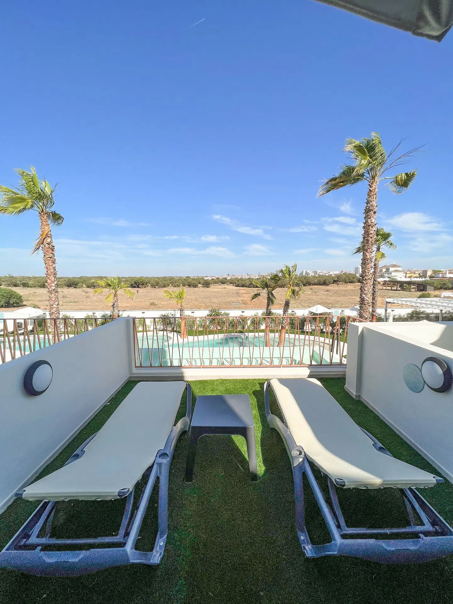 ON The Residence at the sea ROOM_EXAMPLE