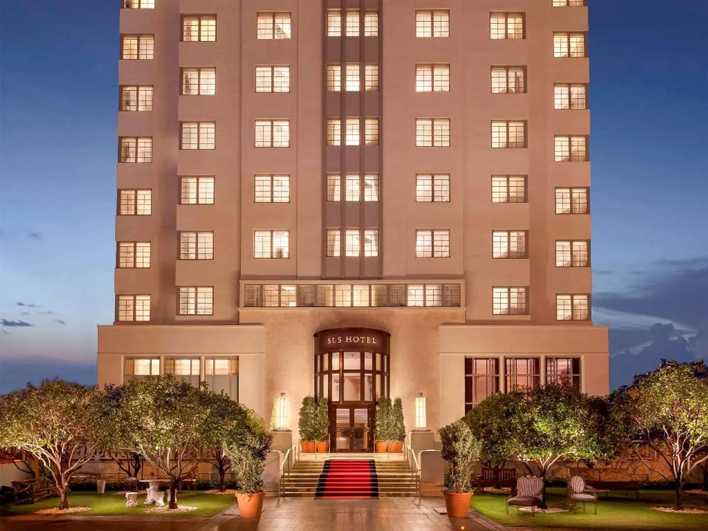 SLS South Beach EXTERIOR