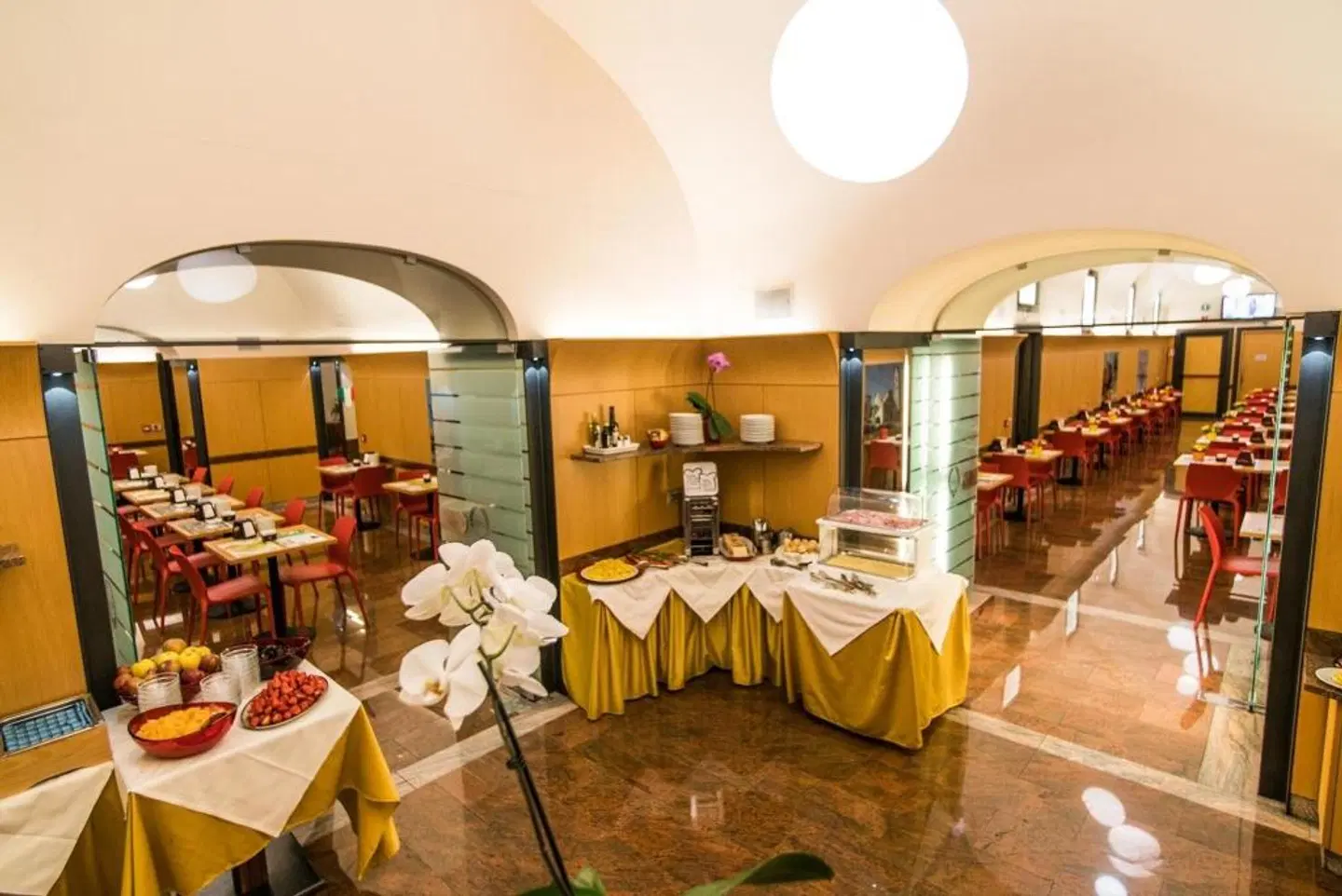 Le Petit Hotel Restaurant