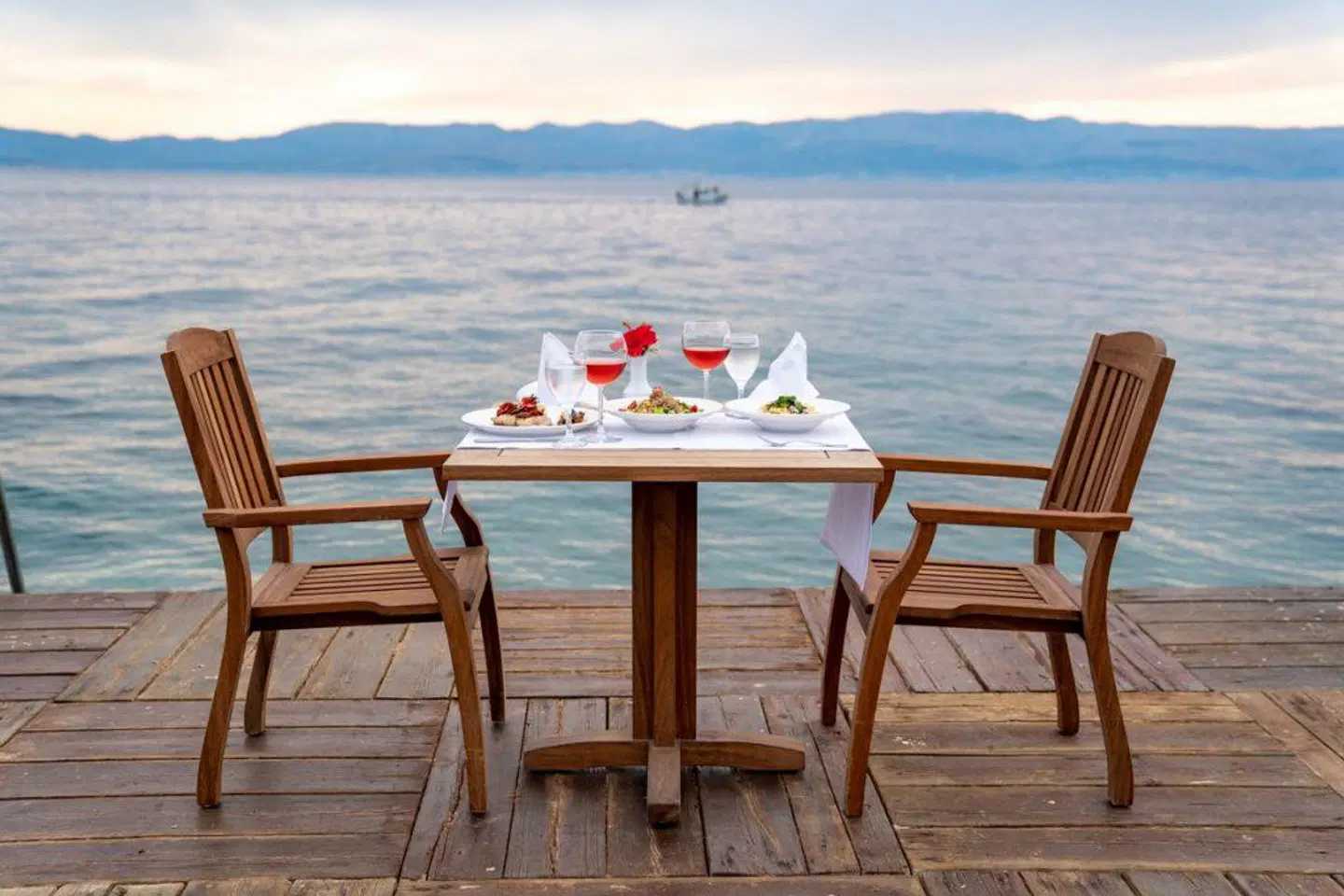 On'Live Deluxe Hotel TERRACE